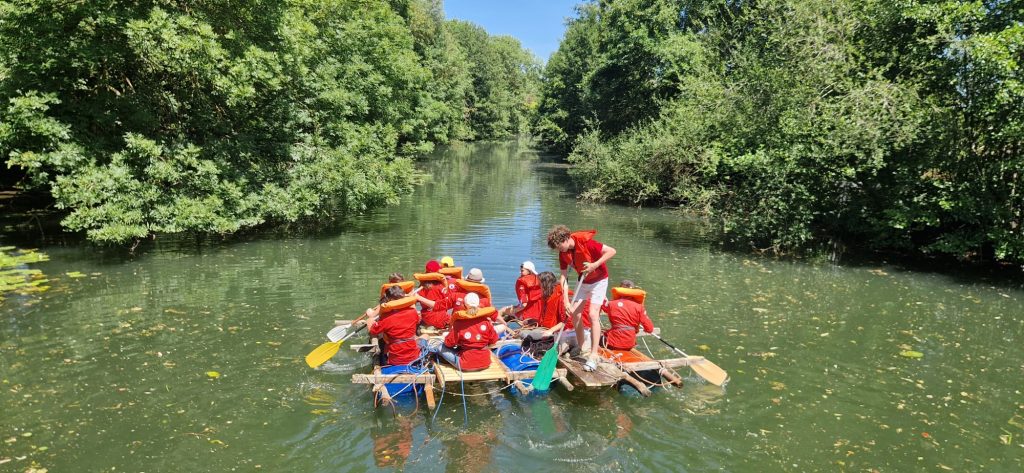 Les Pionniers et les Caravelles Les Pionniers et les Caravelles